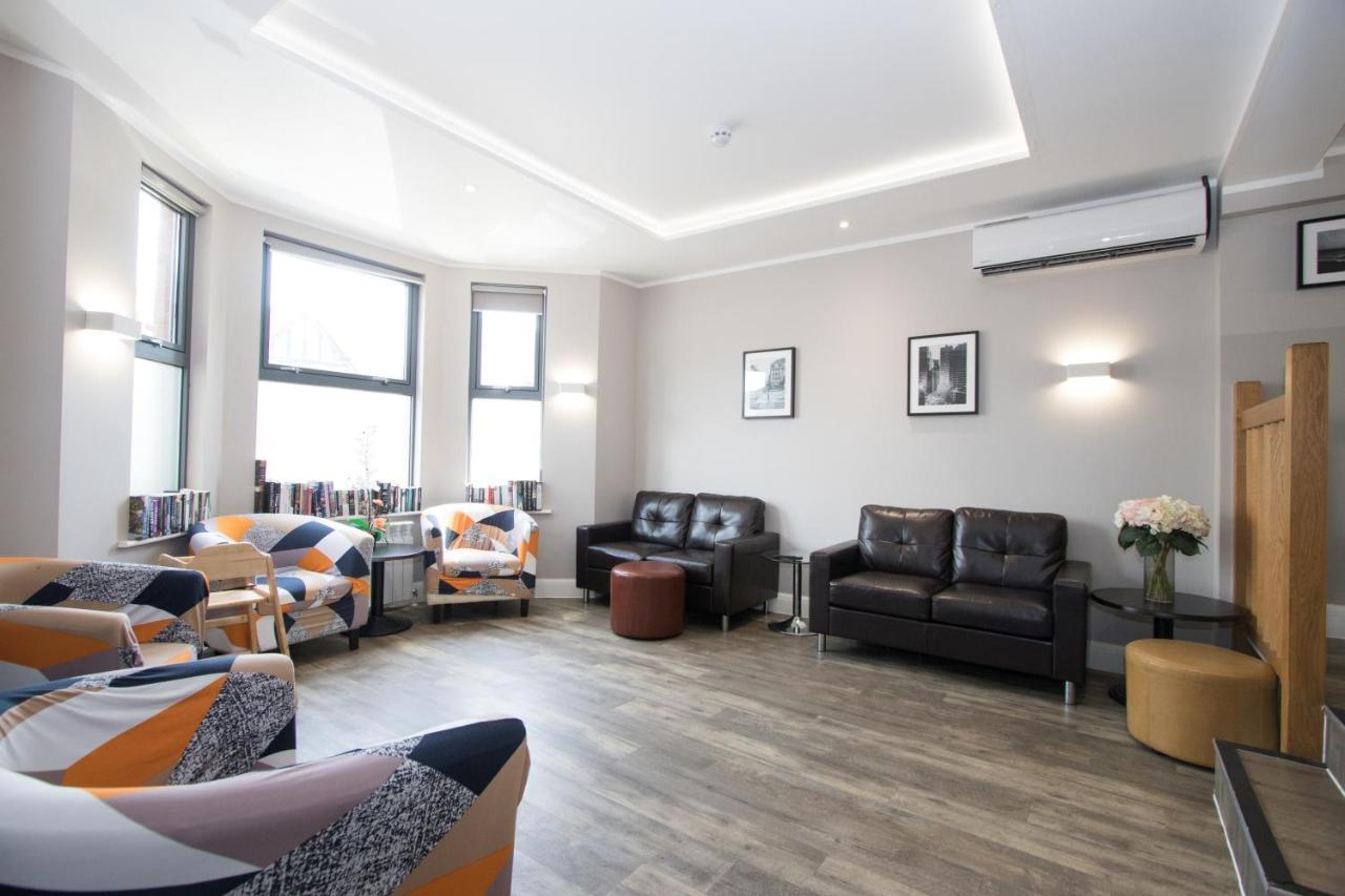 Westciti Caroco Aparthotel Croydon Exterior photo